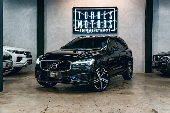 VOLVO XC60 2.0 T8 HYBRID MOMENTUM AWD GEARTRONIC